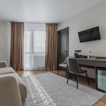 Hotel Elena & 2*
