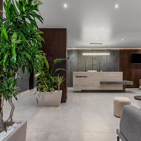 Hotel Elena & 2*