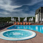 Elena & Hotel