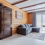 Elena & 2* Bukovel