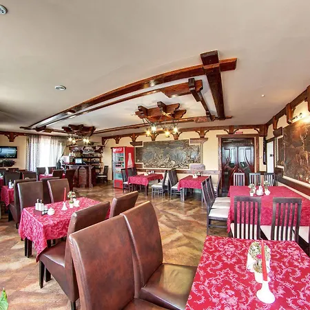 Elena & Szálloda 2*